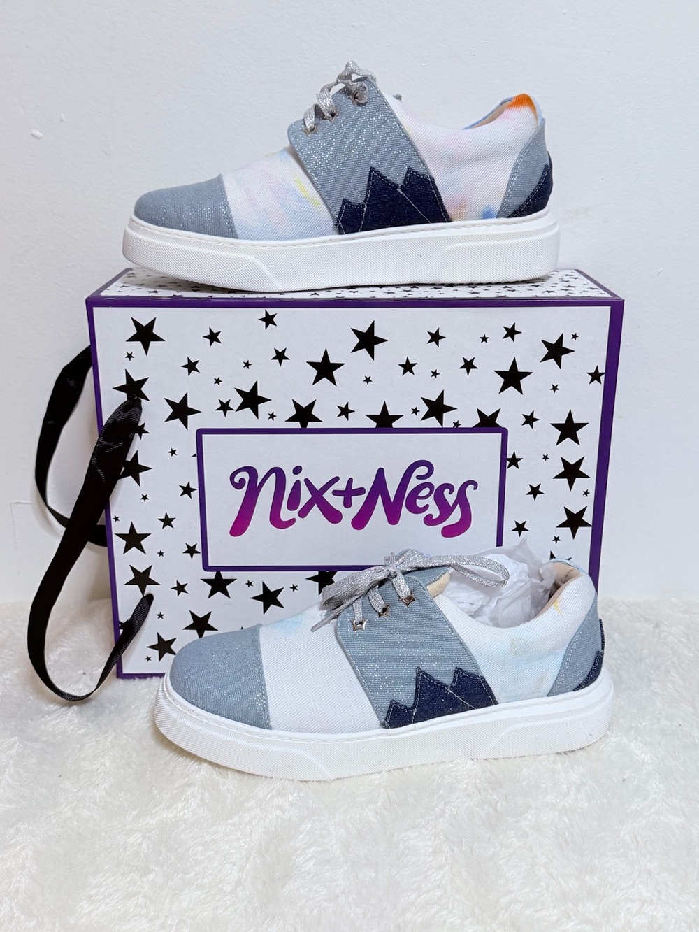 Nix & Ness THE CLIMB low top sneakers size 8.5 new with tags!